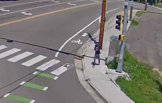 South Memphis Intersection Erupts as Gunman Jumps From VW, Opens Fire