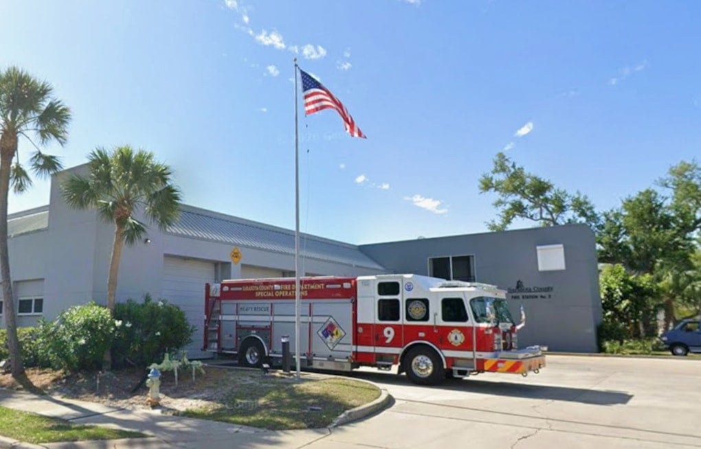 South Sarasota 911 Squeeze as County Seeks $17 Million Lifeline for Strained Crews