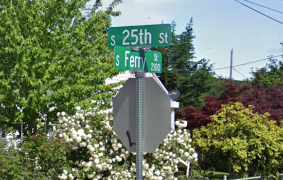 South Tacoma Block Erupts In Midday Blaze As Family Flees Home