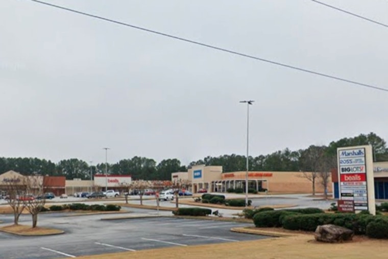 Squad Cars Pack Stone Mountain Lot In DeKalb’s Latest Late-Night Scare