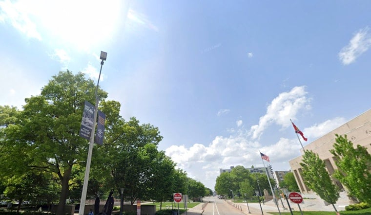 St. Louis Swelters As Extreme Heat Warning Bakes Gateway City
