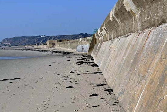 Staten Island's Billion Dollar Sea Wall Stalls Again