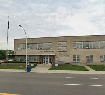 Stolen Car Chaos As Highland Park Cops Chase Suspects Into Detroit