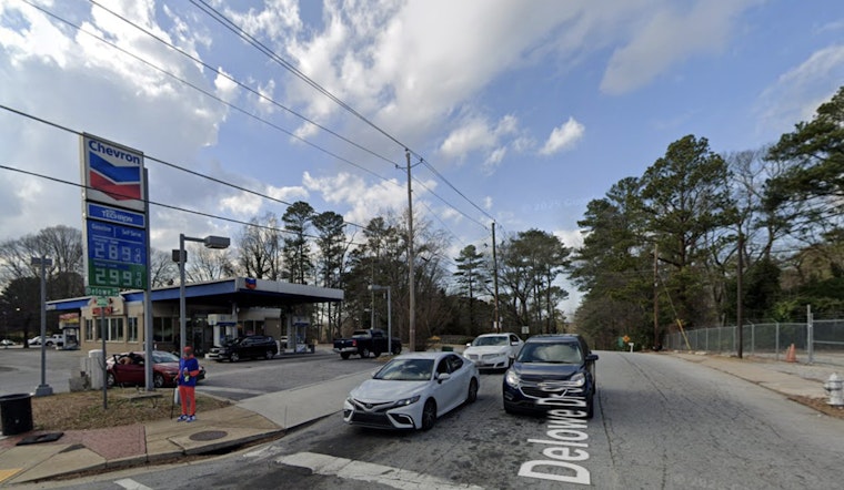 Suitcase-Toting Robber Ties Up Southwest Atlanta Clerk, Grabs Cash And Gadgets