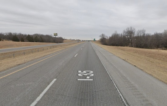 Sulphur Driver Killed on I‑35 as Runaway Semi Vanishes Into the Night
