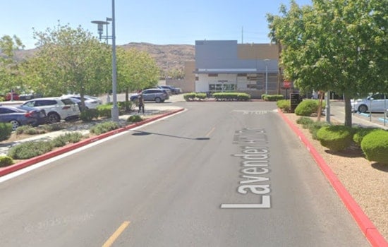 Summerlin Bank Panic As Man Demands Cash, Sprints Through Parking Lot