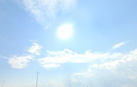 Sun-Soaked Saturday in Milwaukee Before Lakefront Turns Testy