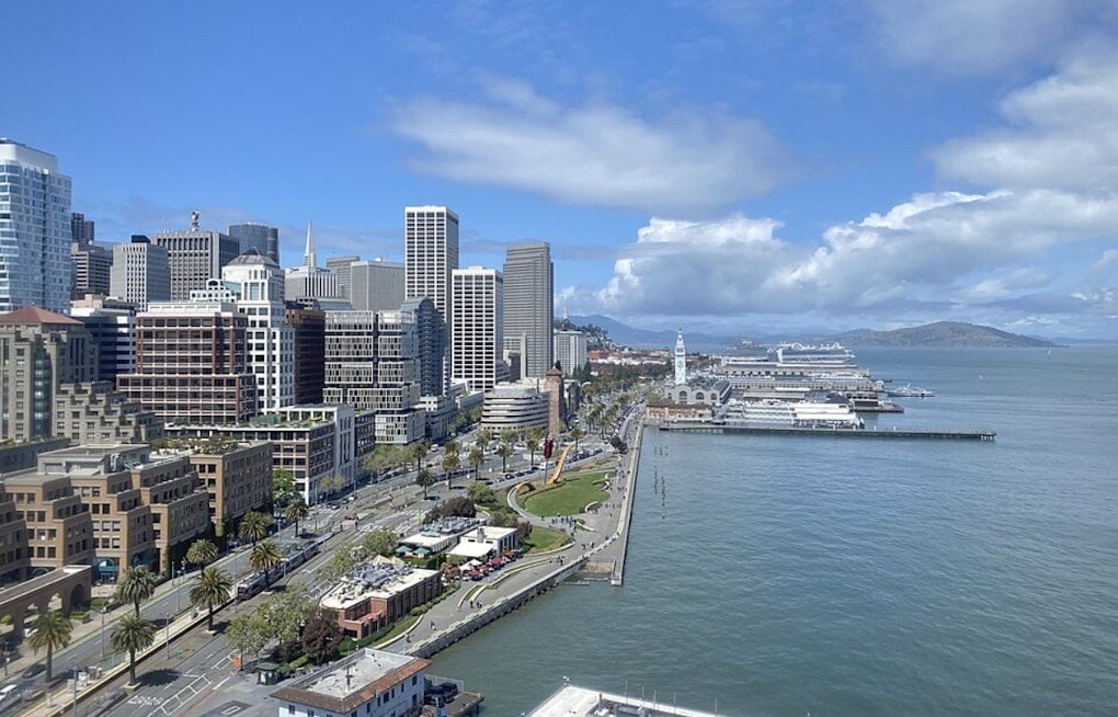 Sunny Skies, Slapping Gusts: San Francisco Braces For Bay Blowout