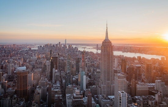 Sunny Skies, Sneaky Tides: New Yorkers Warned About Near-Flood Highs