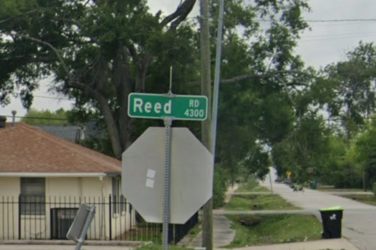 Sunnyside Hit-And-Run as Driver Sought After Killing Man In Wheelchair On Reed Road