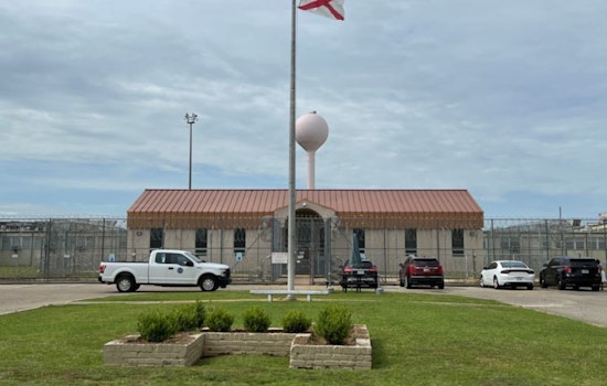 Supreme Court Slams Brakes on Alabama Nitrogen Death, Holman Execution Halted