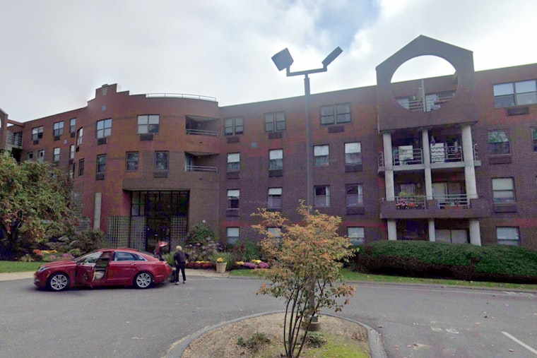Swampscott Condo Blaze At The Glen Injures Resident, Sprinklers Stop A Bigger Disaster