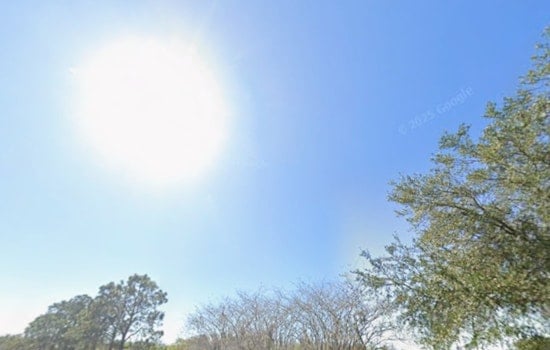 Tampa Turns Into Steam Bath as Temps Hit 96, Feel Like 107