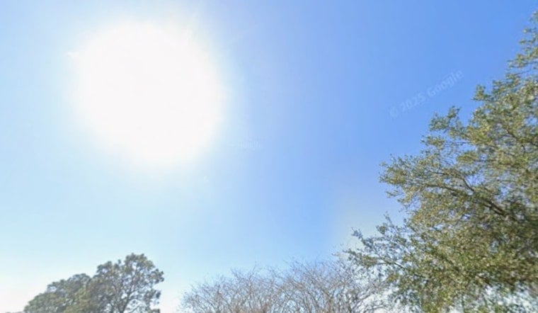 Tampa Turns Into Steam Bath as Temps Hit 96, Feel Like 107