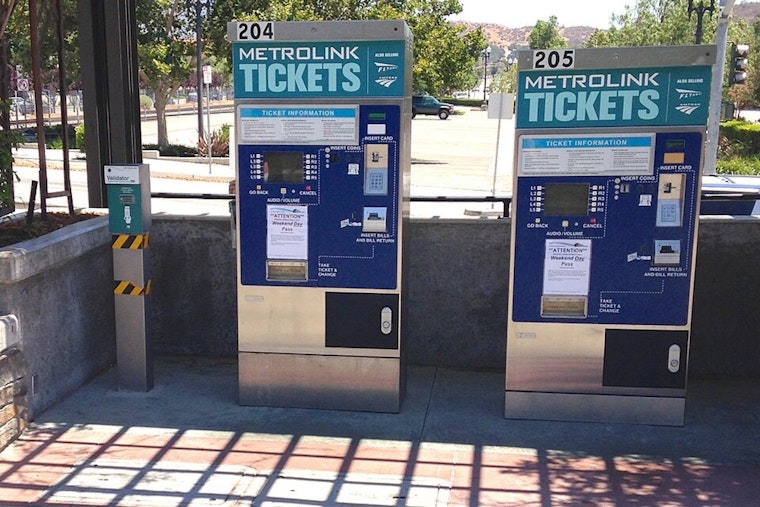Tap, Ride, Repeat: Metrolink Tests No-Ticket Commutes Before World Cup Crowds Hit