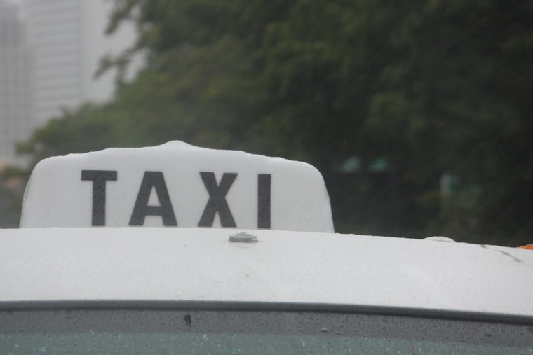 Tap UberX, Get a Boston Cab as City Rolls Out New Taxi Test