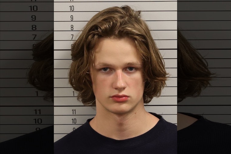 Tennessee Teen Accused of Butchering Child Molester Leaves Bloody Sawhorses in Crashed Getaway Car