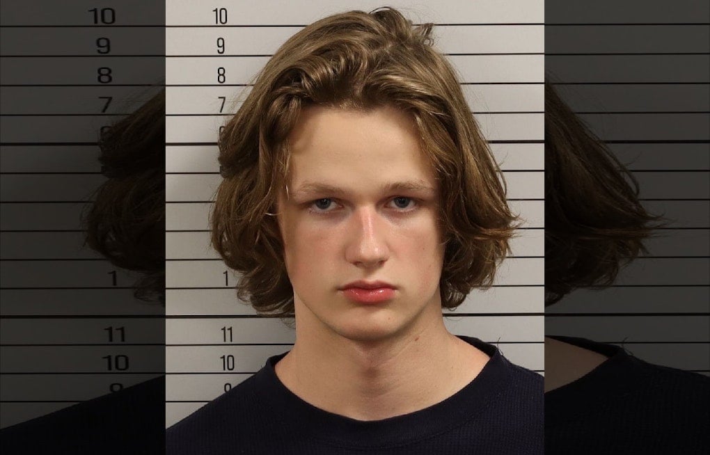 Tennessee Teen Accused of Butchering Child Molester Leaves Bloody Sawhorses in Crashed Getaway Car