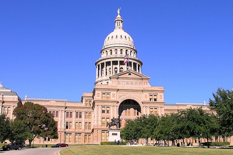 Texas Border Pols Vow To Work With Feds As Crackdown Heats Up