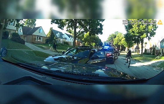 Tosa Neighbors Help Cops Box In Stolen Ride, Nab Trio With Guns