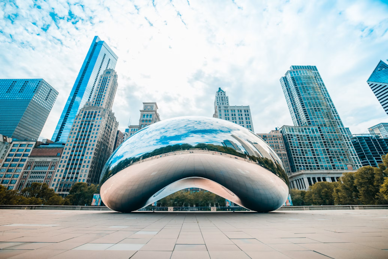 Tourists Flock Back To Chicago, But 2019 Still Wins