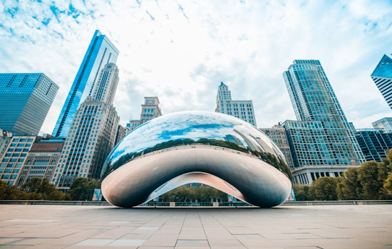 Tourists Flock Back To Chicago, But 2019 Still Wins