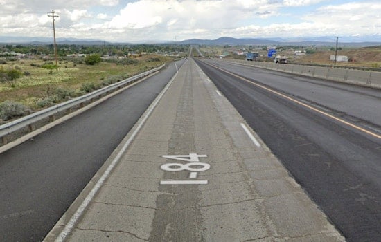 Truck Chaos on I-84, Eastern Oregon Shutdown Drags On Over Parking Crunch