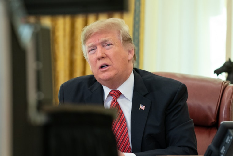 Trump Pitches Iran Peace From Oval Office as House Fires Back