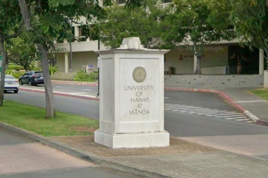 UH's Free Teacher Pipeline Aims to Put Local Parents at the Head of the Class