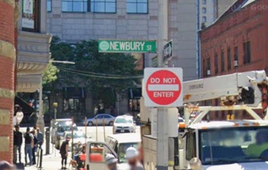 Uniqlo Sues Newbury Street Landlord Over Lease Overcharges