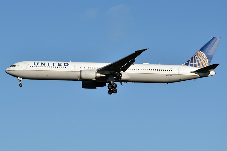 United Books Houston’s First Nonstop Shot To Cartagena