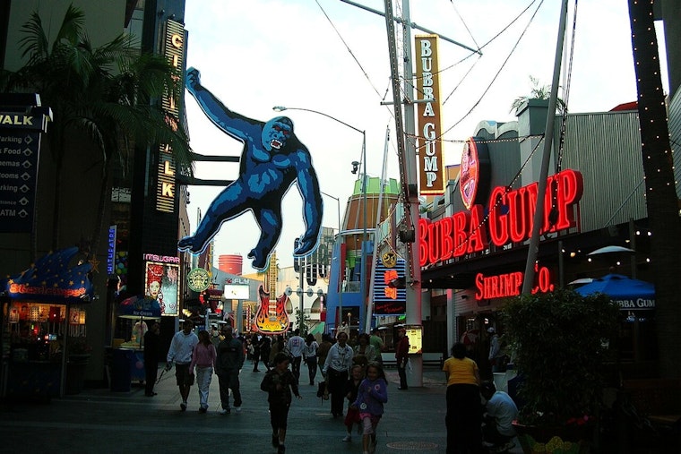 Universal Puts Hollywood CityWalk On Lockdown With New Security Wall