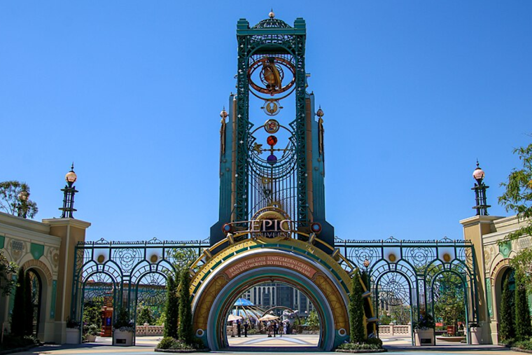Universal's $100 Land Deal Ignites Catchlight Crossings Housing Shake-Up