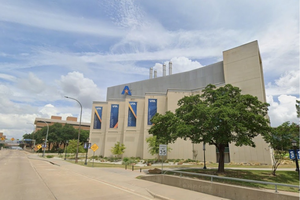 UTA Bets On Paid Rookie Teachers To Tackle Fort Worth Classroom Exodus