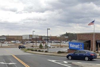 Van Of Death Sat For Days Outside Cumming Walmart Before Teen Worker Dialed 911