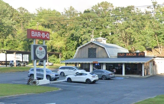 Vapes by the Ribs: Chamblee BBQ Staple Flunks Health Check