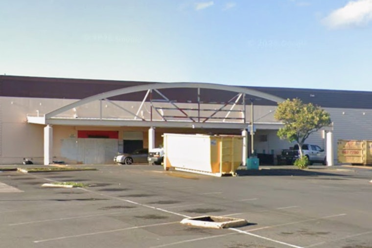 Waipahu Erupts Over Costco Gas Plan That Could Bump Zippy’s