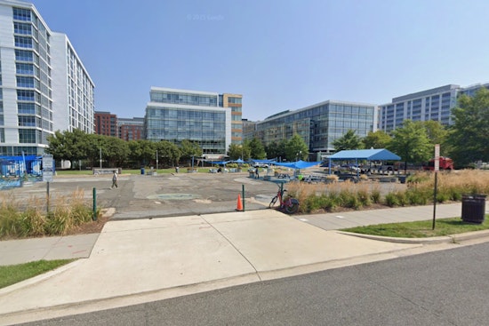 Waterfront Shake-Up: Southwest Lot Dumps Towers for Townhomes