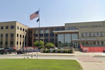 Waukesha Crowns Rich Ring Around Milwaukee In New County Wealth Ranking