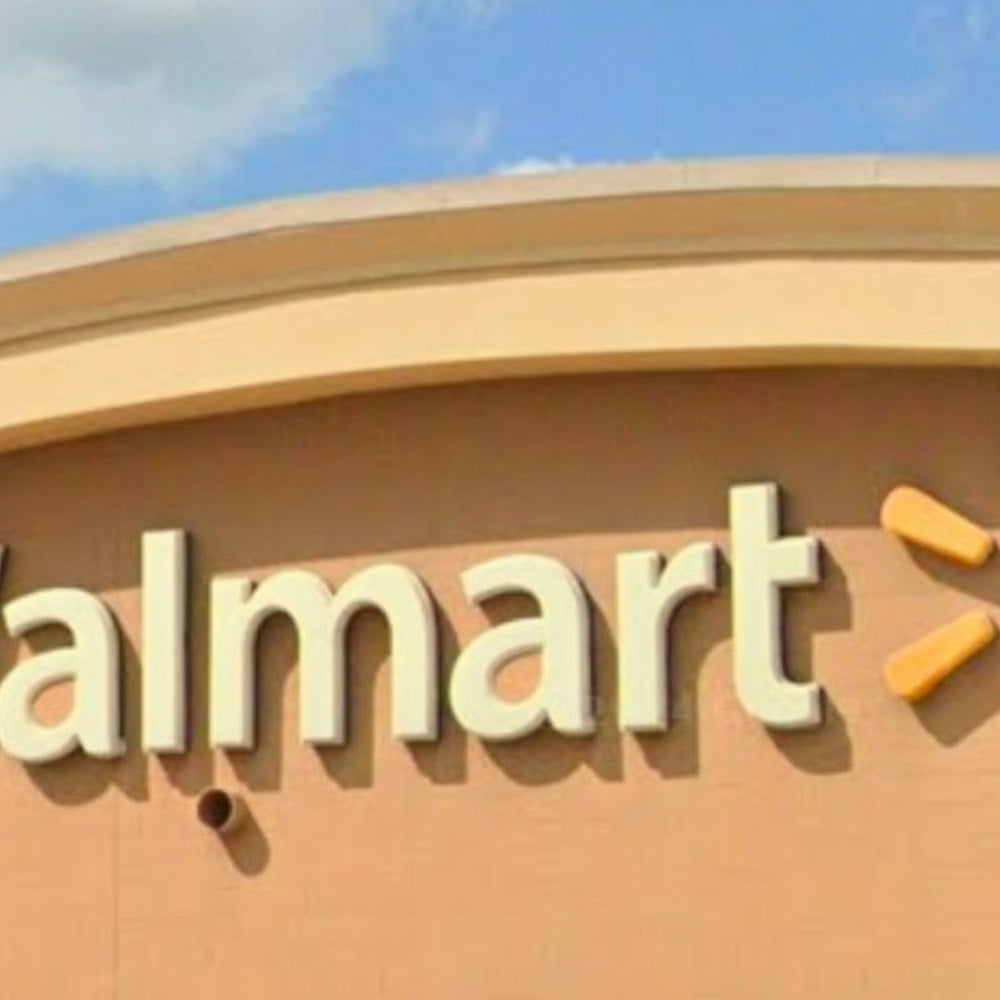 West Palm Walmart Gets A Twist As Wetzel’s Pretzels Moves In