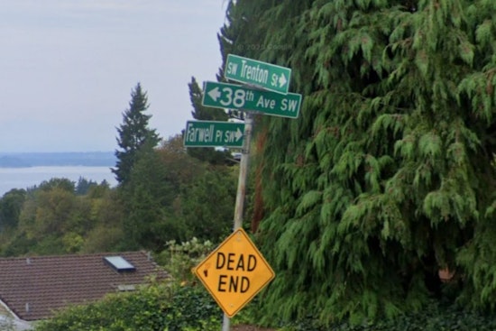 West Seattle Deck Blaze Jars Neighbors Awake Before Dawn