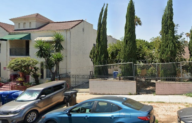 Westlake Fire Crews Swarm Boarded-Up Reno Street House, Snuff Blaze In Minutes