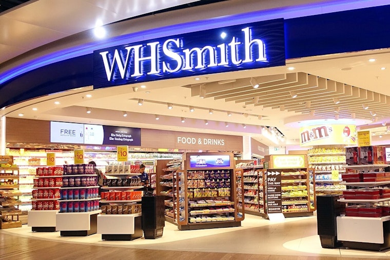 WH Smith Bails on Strip Shops as Las Vegas Resort Sales Go Soft