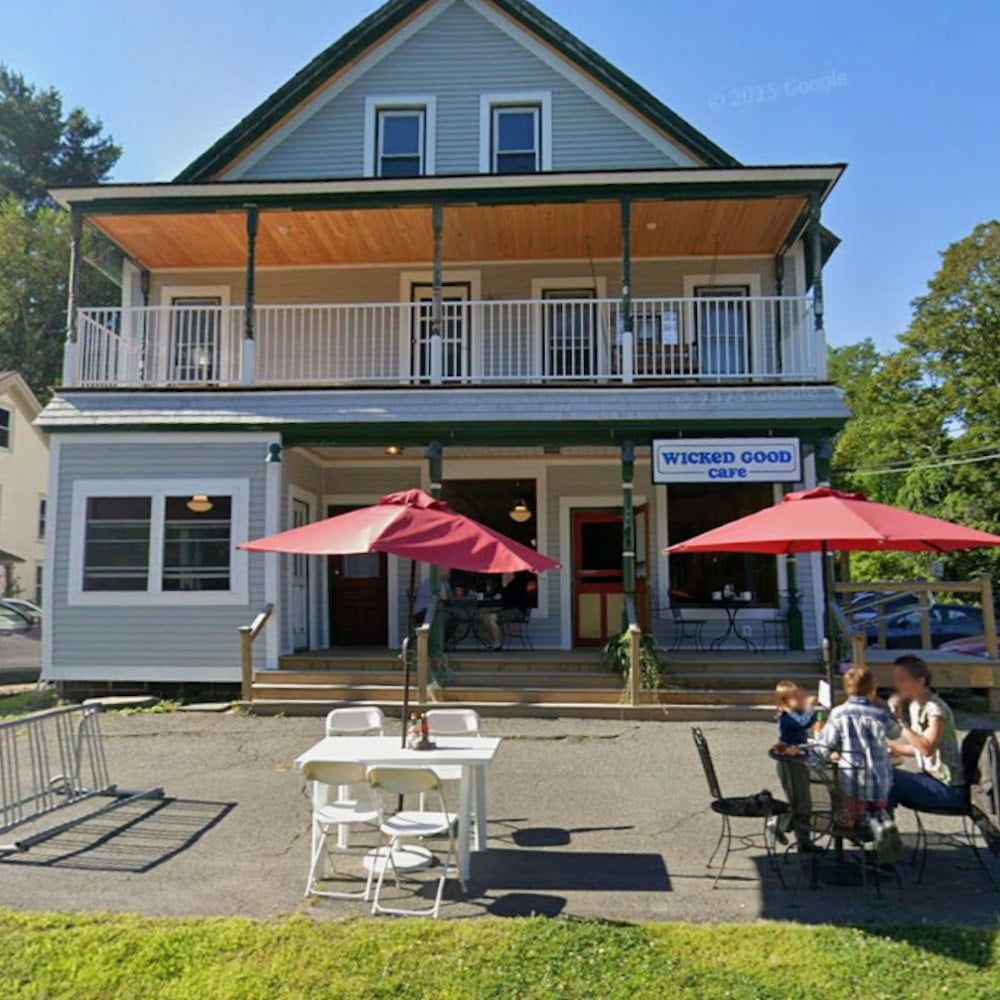 Wicked Good Café Snags All-Alcohol License, Plots Dinner Rush Not Dive Bar
