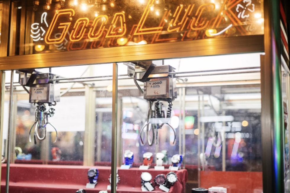Woodlands Chef Bets Big On Neon Claw Arcade On Sawdust Road