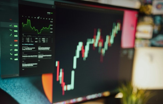 3M Stock Pops On Q2 Surprise As Maplewood Titan Hikes Outlook