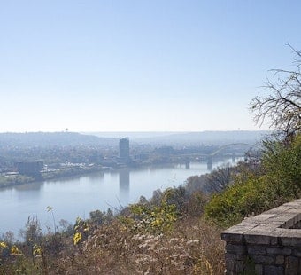 Ohio Pols Rally Behind $350 Million Rescue Plan for Ailing Ohio River