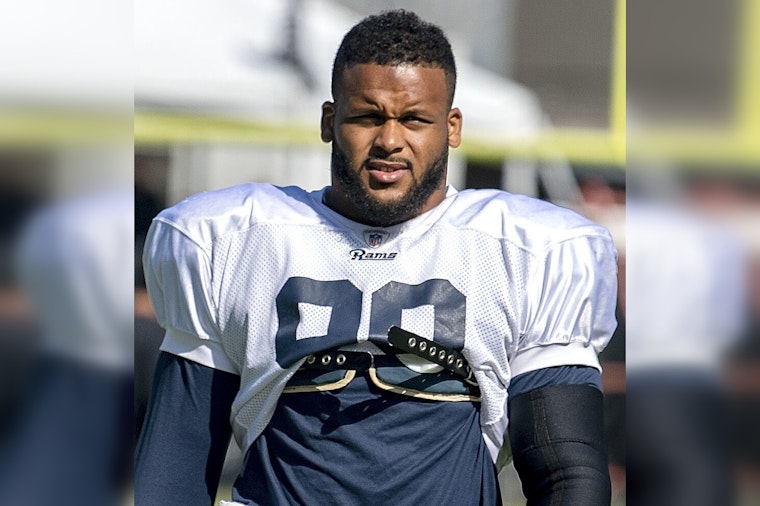 Aaron Donald Sparks Rams Frenzy After Surprise Woodland Hills Workout