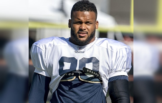 Aaron Donald Sparks Rams Frenzy After Surprise Woodland Hills Workout