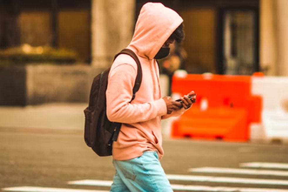 AI-Powered Campaign Texts Scale Up Ahead Of 2026 Midterms